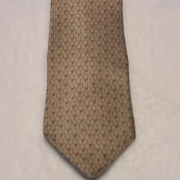 Jones New York Men's Tie 100% Imported Silk Made In USA Tan Geometric Pattern - Picture 6 of 10
